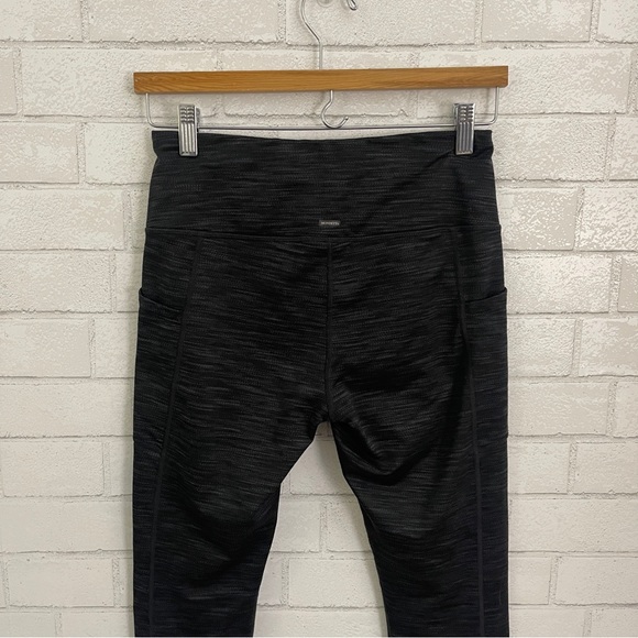 MONDETTA Black / Gray Heathered Side Pocket Leggings - Picture 9 of 12